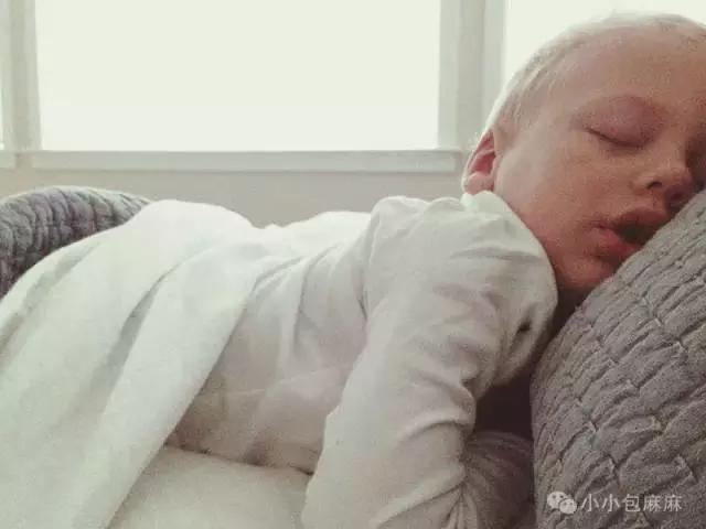 这个睡眠习惯，竟让宝宝越来越丑！